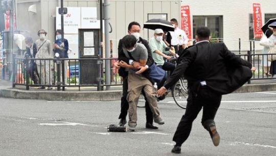 日本前首相安倍晉三已經沒有生命體征